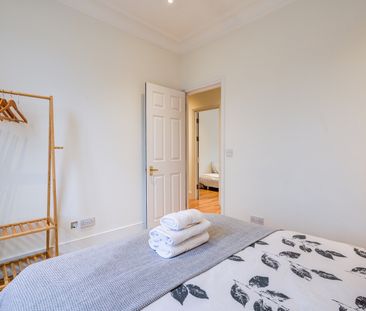 1 Bed Flat, Danbury Street, N1 - Photo 1