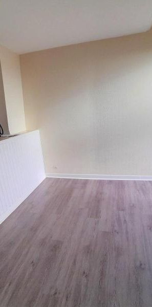 Location Appartement 1 pièce 20m² CHATEAU THIERRY 02400 - Photo 1