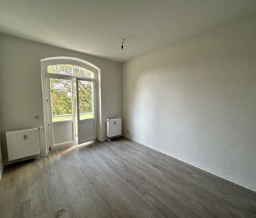 Schicke 2 Zimmerwohnung im Altbau mit Balkon - Photo 1