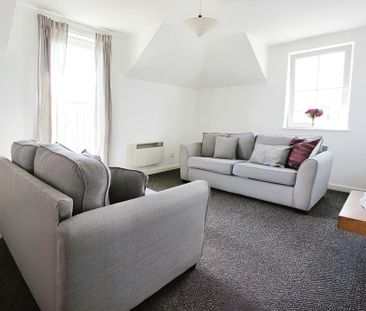 2 bedroom flat to rent - Photo 1