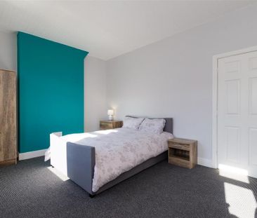 1 bedroom in a house share to rent - Photo 4