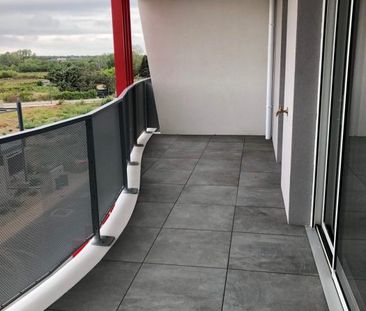 T2 AVEC BALCON ET PARKING - Photo 1