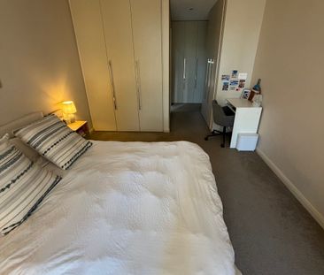 Bondi Junction - Photo 2