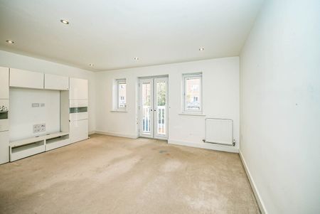4 Bedroom Mid Terraced House To Rent - Photo 3
