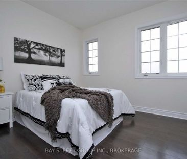 For Lease - 699 Mee Place, Newmarket, Ontario - Photo 4