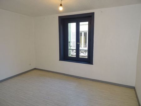 Location Appartement 3 pièces 73m² - Photo 2
