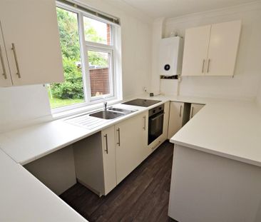 2 bedroom flat to rent - Photo 6