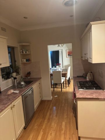 Strathfield - Photo 2