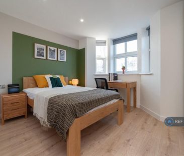 1 bedroom in a house share to rent - Photo 6