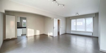 Villa te huur in Sint-Niklaas voor € 1.700 met 4 slaapkamers - Foto 3