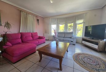 LONG-TERM RENTAL VILLA WITH SEA VIEWS IN ALTEA OLD TOWN