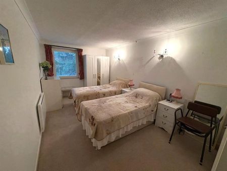 2 bed retirement property to rent in Elstree Road, Bushey Heath, WD23 - Photo 4