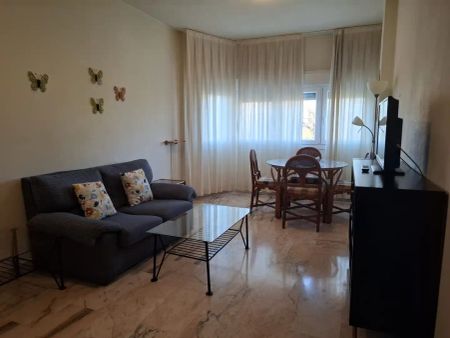 Apartamento de alquiler en Avenida Alcalde Luis Uruñuela, Urbadiez - Entrepuentes - Photo 5