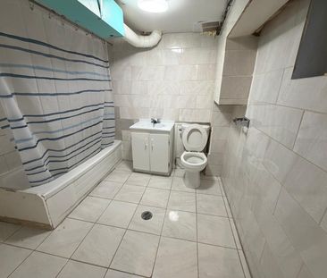 For Lease - 515 Warden Avenue Unit# Main Flr & Bsmt, Unit A, Toront... - Photo 6