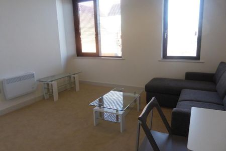 1 bedroom apartment to rent - Photo 2