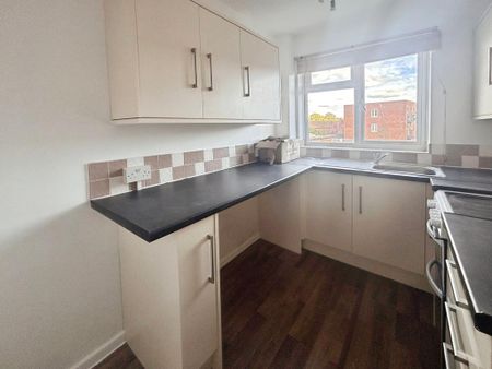 2 bedroom flat to rent - Photo 3