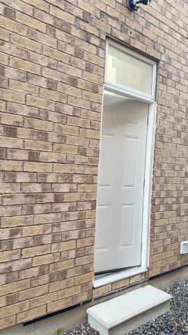 For Lease - 24 Mcdonough Gardens, Hamilton, Ontario - Photo 3