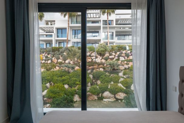 Middle Floor Apartment in Benahavís - Photo 1