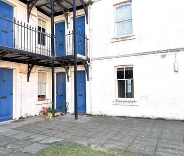 1 bedroom flat to rent - Photo 5