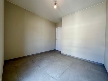 Appartement te huur - Foto 3