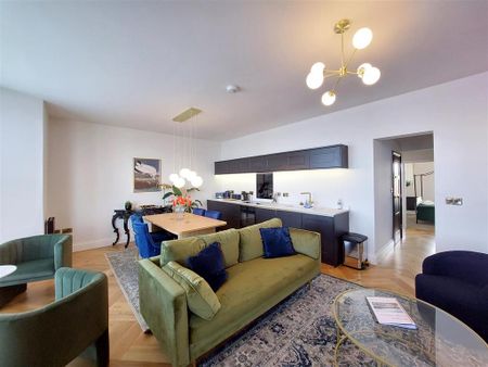 2 bedroom flat to rent - Photo 5