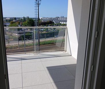 Location Appartement 3 pièces 65m² VANNES 56000 - Photo 5
