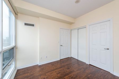 For Lease - 761 Bay Street Unit# 2712, Toronto, Ontario - Photo 2