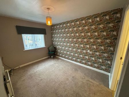 3 bedroom semi-detached house to rent - Photo 3