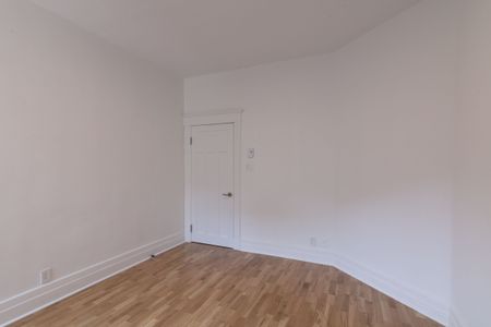 2068 Sherbrooke - Photo 2