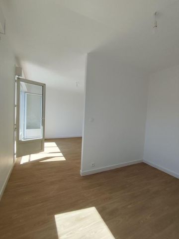 Location Appartement 4 pièces 71m² BREST 29200 - Photo 5