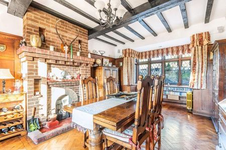 4 bedroom detached house to rent - Photo 4