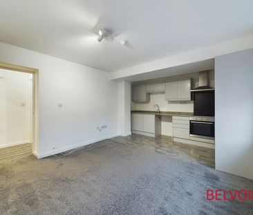 Flat to rent on - Photo 5