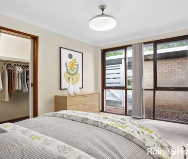 Neat & Spacious Family Home - Walk to Shoalhaven River - Photo 2