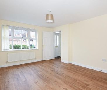 3 bedroom end of terrace house to rent - Photo 1