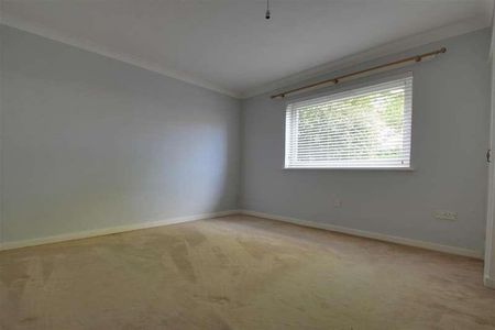 Wakehurst Court, St Georges Road, Worthing, BN11 - Photo 5