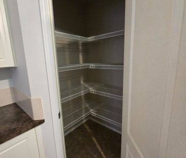 2 bedroom 1 bathroom condo UTILITIES INCLUDED - Photo 3