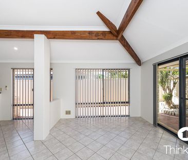 Well Maintained modern home - Photo 4