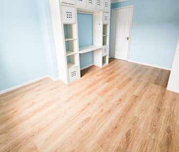 3 bedroom semi-detached house to rent - Photo 5
