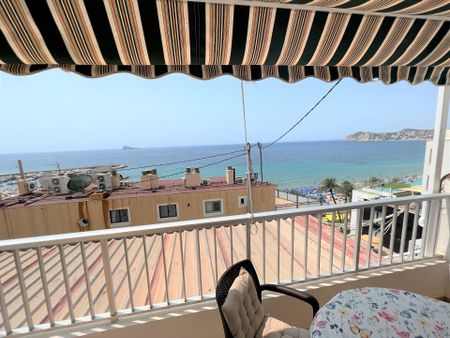 Ático en Benidorm, Playa Poniente-Centro, alquiler - Photo 2