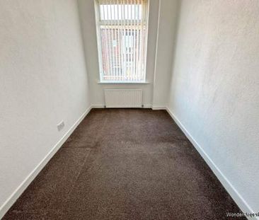 2 bedroom property to rent in Oldham - Photo 3