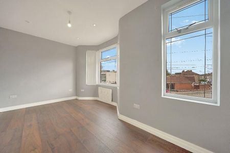 5 bedroom terraced house to rent - Photo 5