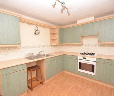 3 bedroom terraced house to rent - Photo 5
