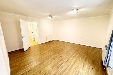 1 Bed, Apartment - Photo 4