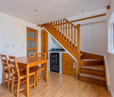 1 bedroom duplex to rent - Photo 3