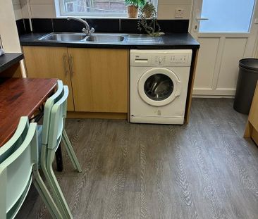 6 bedroom house to rent - Photo 5