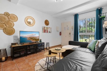 Urbanizacion Alhamar - Photo 5