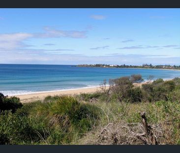 3 Bedroom - Low Maintenance - Walk to Shops & Beach - Photo 1