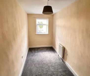 2 bedroom terraced house to rent - Photo 6