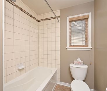 For Lease - 289 Harthill Way, Barrhaven, Ontario - Photo 5