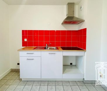 Location Appartement 2 pièces 51m² LYON 8ème - Photo 6